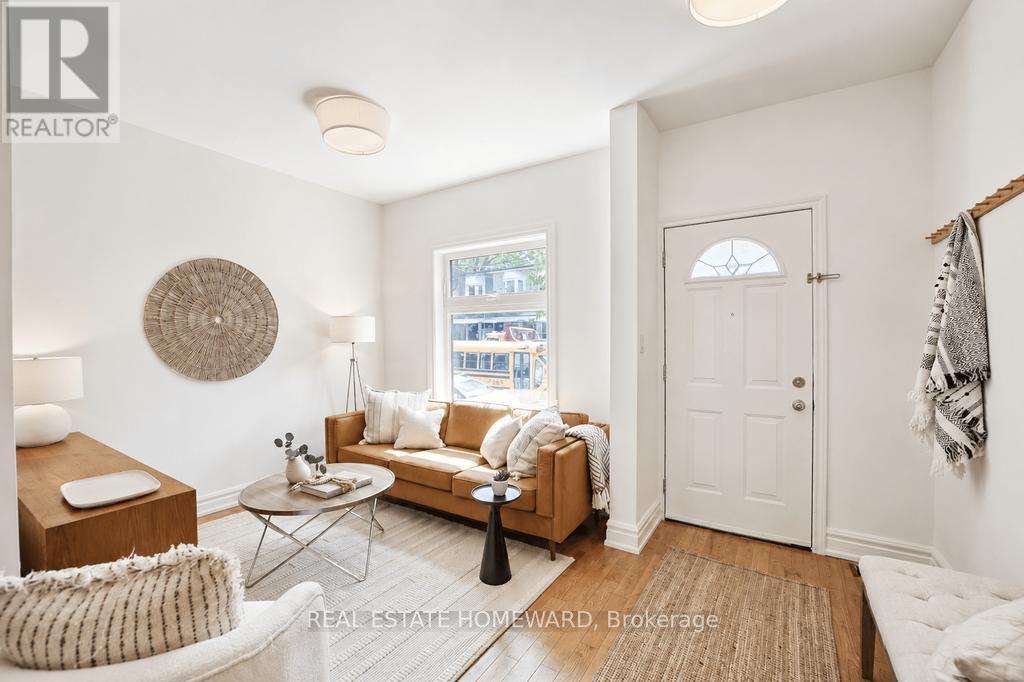 91 Carlaw Avenue, Toronto, Ontario  M4M 2R6 - Photo 2 - E13484958
