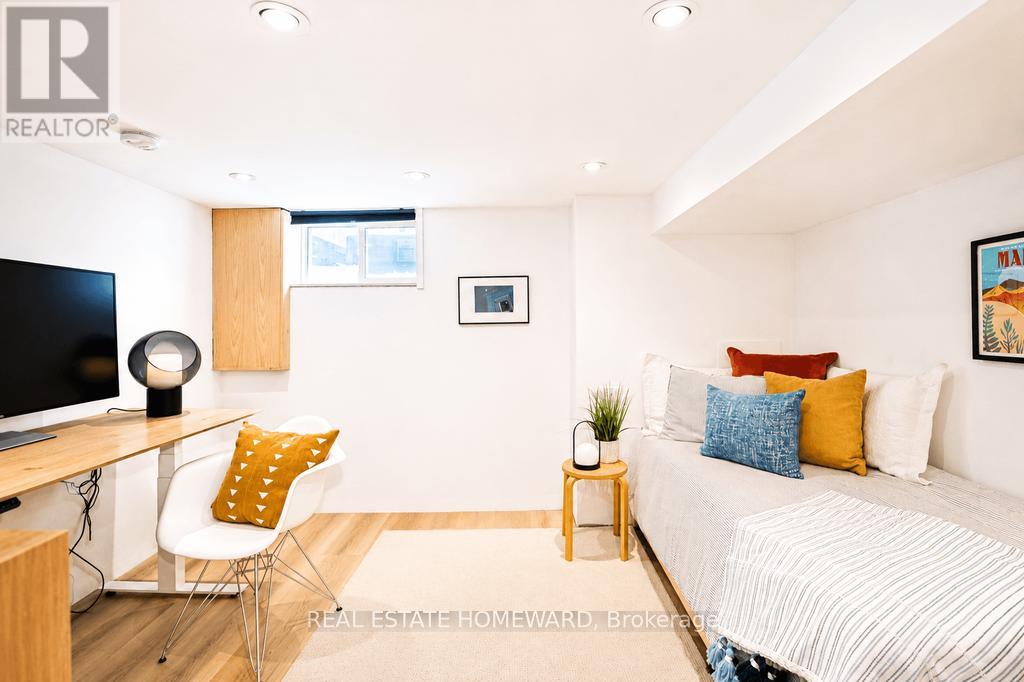 91 Carlaw Avenue, Toronto, Ontario  M4M 2R6 - Photo 26 - E13484958