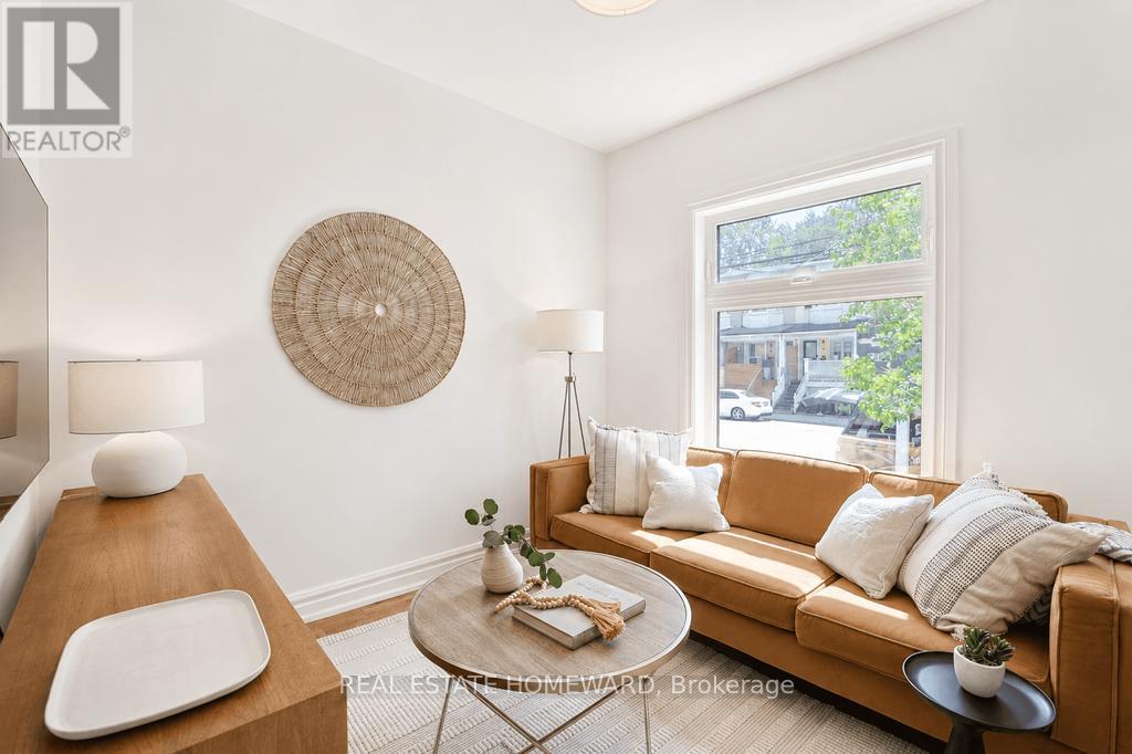 91 Carlaw Avenue, Toronto, Ontario  M4M 2R6 - Photo 3 - E13484958