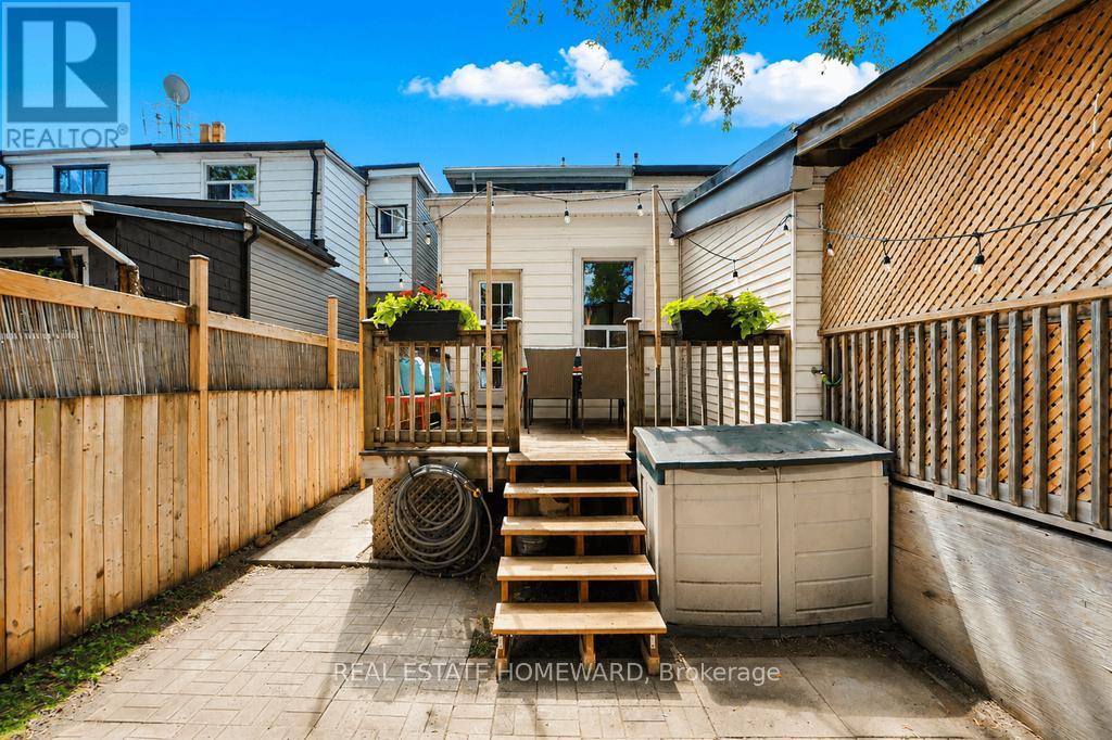 91 Carlaw Avenue, Toronto, Ontario  M4M 2R6 - Photo 31 - E13484958
