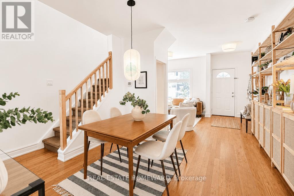 91 Carlaw Avenue, Toronto, Ontario  M4M 2R6 - Photo 6 - E13484958