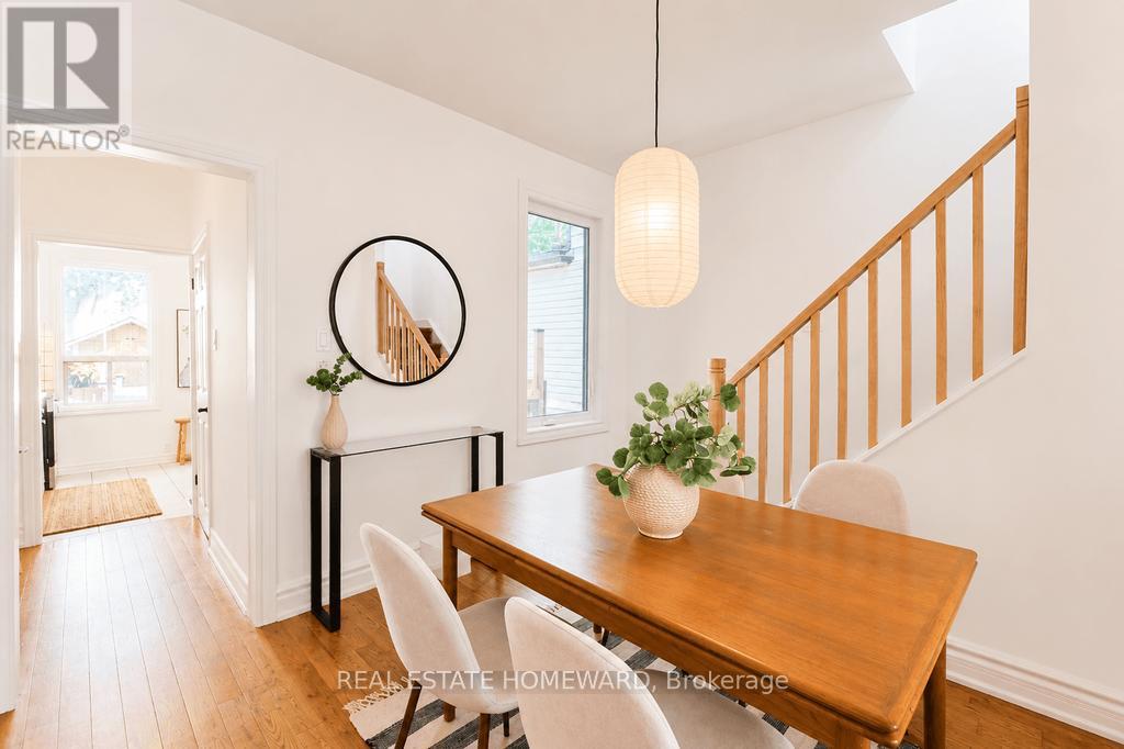 91 Carlaw Avenue, Toronto, Ontario  M4M 2R6 - Photo 7 - E13484958