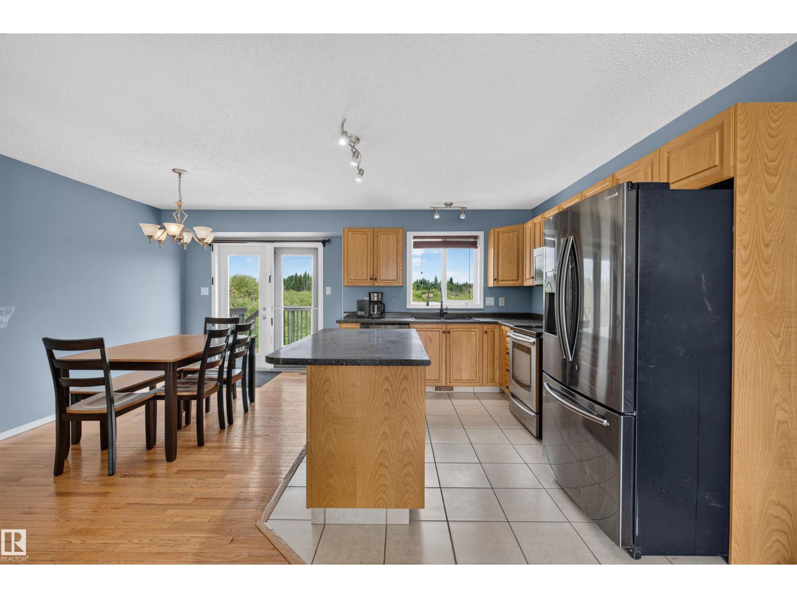 5317 60 St, Cold Lake, Alberta  T9M 1N8 - Photo 9 - E4495386