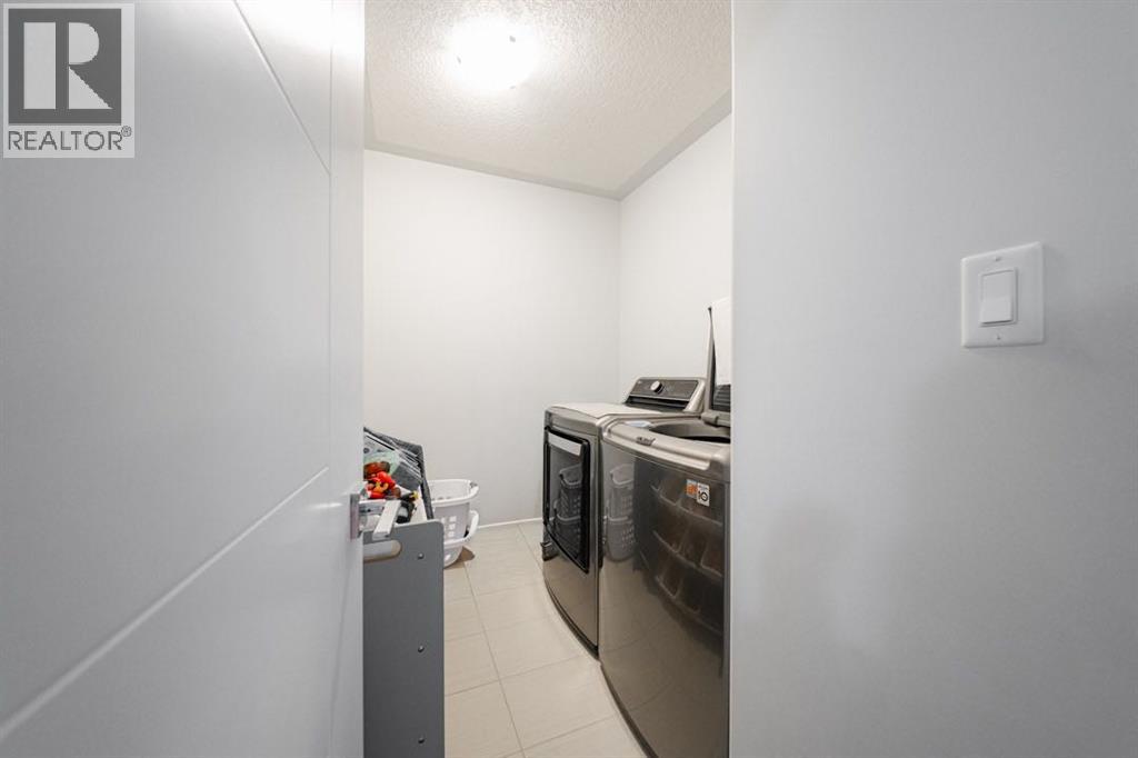 340 Dixon Road, Fort Mcmurray, Alberta  T9K 2X9 - Photo 33 - A2323308