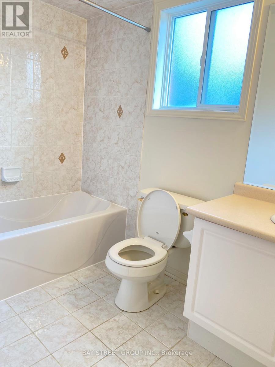 39 Levellands Crescent, Richmond Hill, Ontario  L4B 0A5 - Photo 16 - N13484922