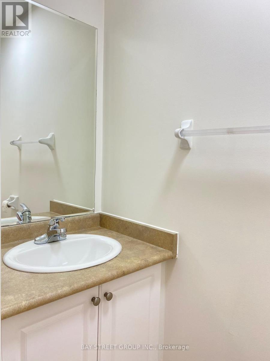 39 Levellands Crescent, Richmond Hill, Ontario  L4B 0A5 - Photo 6 - N13484922