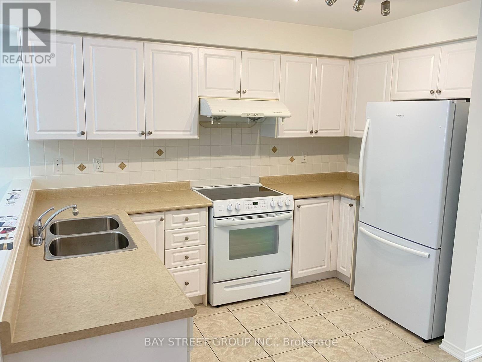 39 Levellands Crescent, Richmond Hill, Ontario  L4B 0A5 - Photo 9 - N13484922