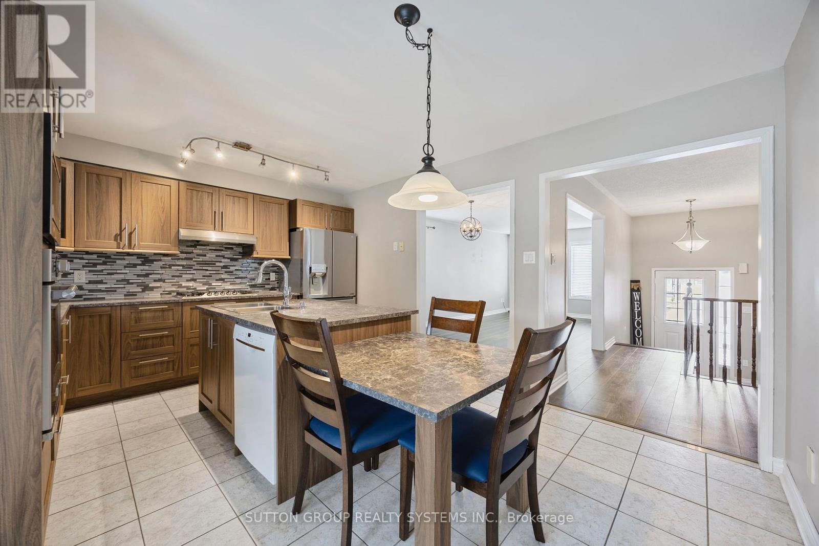 75 Coleman Drive, Barrie (Edgehill Drive), Ontario  L4N 0P1 - Photo 7 - S13484748