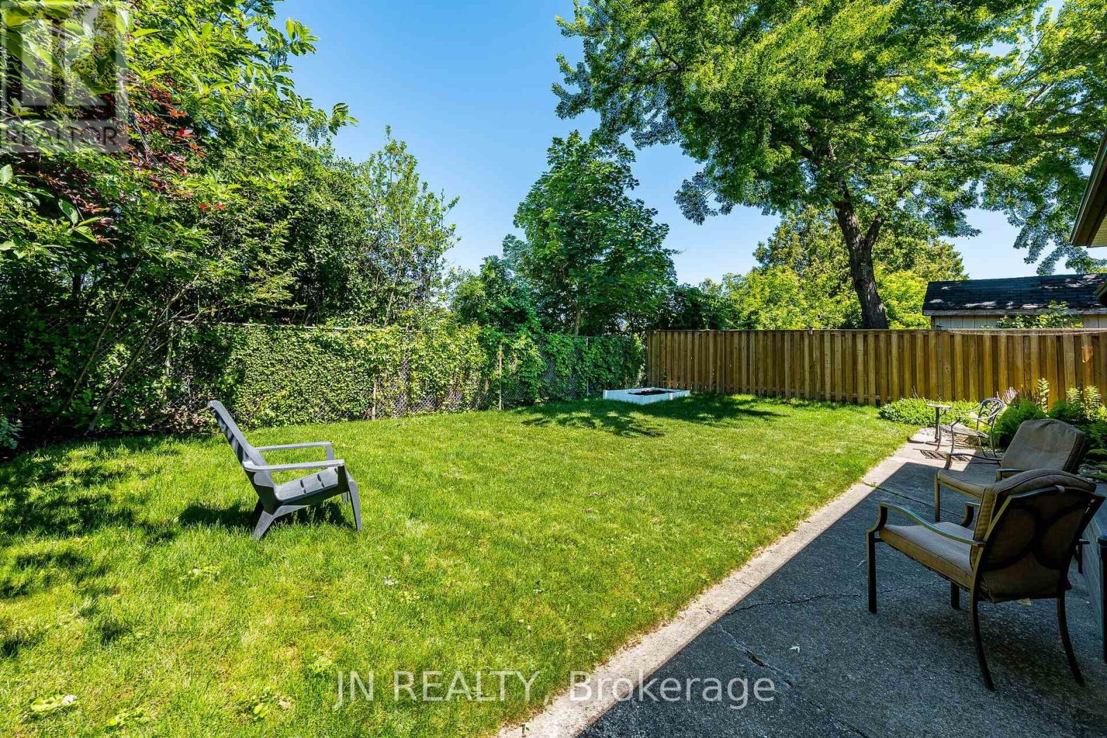 32 Barkwood Court, Brampton, Ontario  L6V 2C3 - Photo 38 - W13483846
