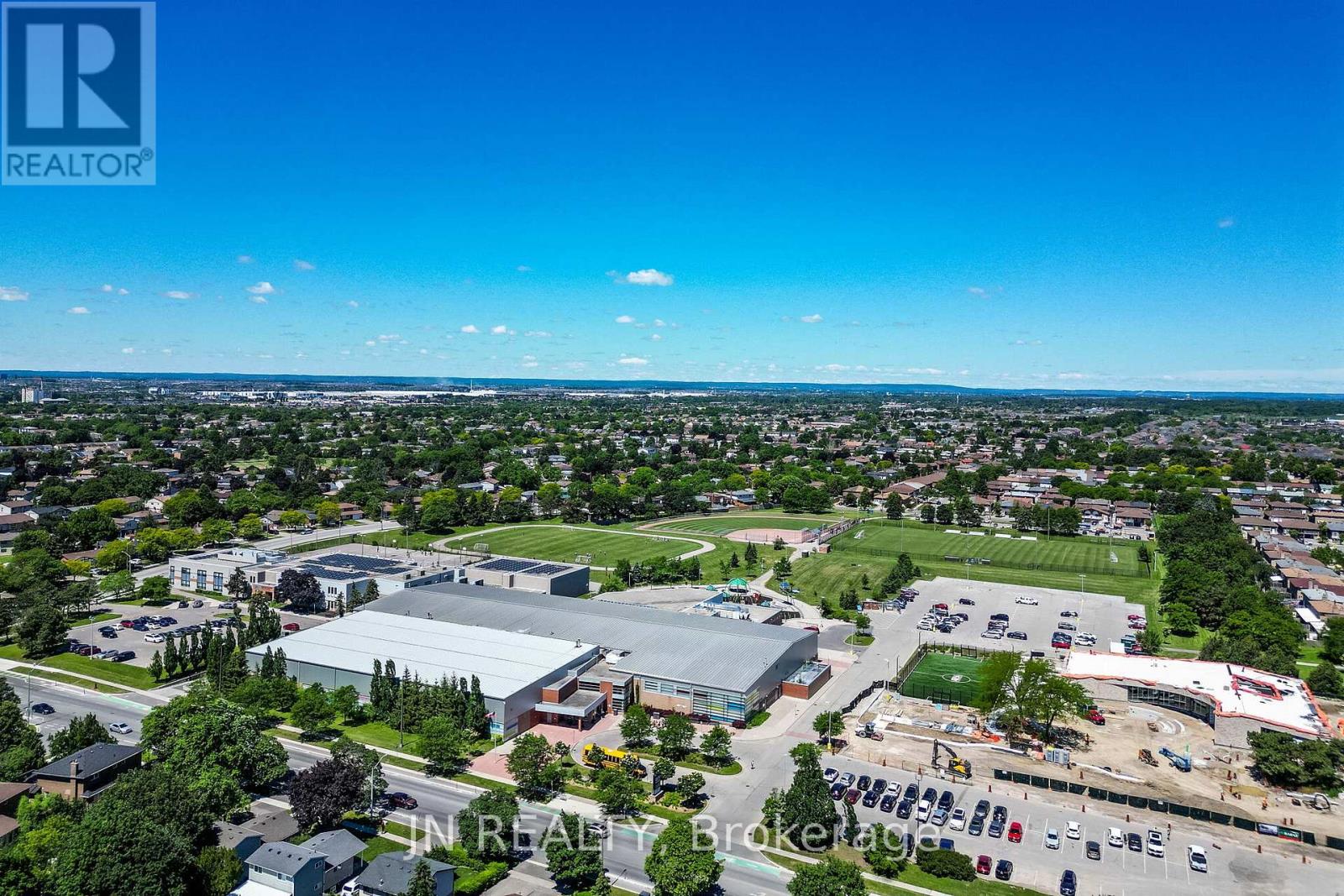 32 Barkwood Court, Brampton, Ontario  L6V 2C3 - Photo 45 - W13483846