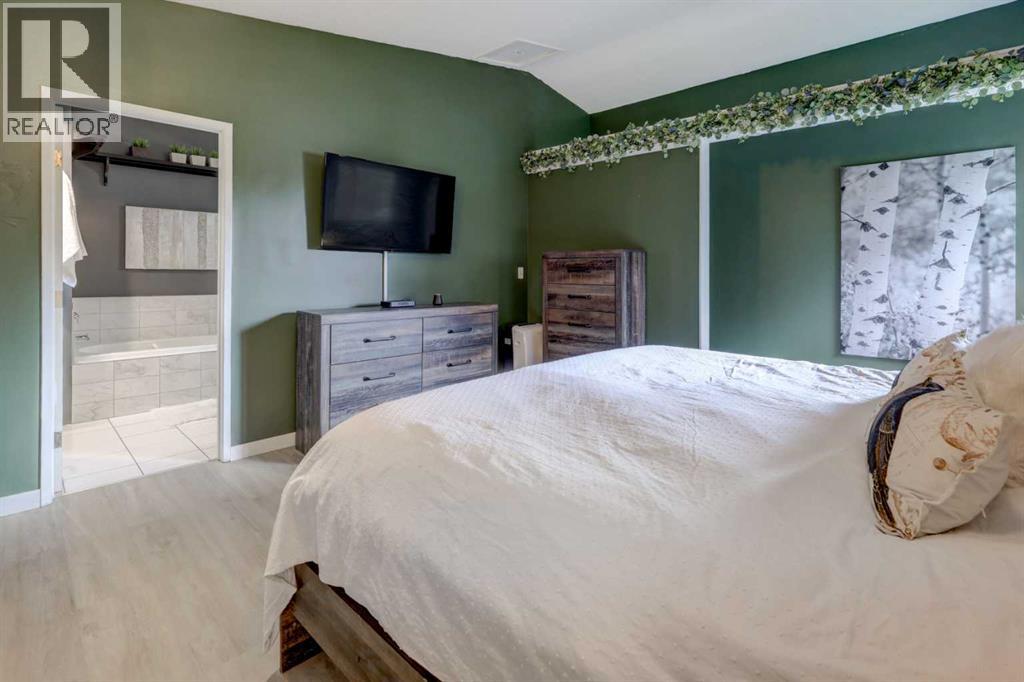 620 Mcculloch Crescent, Irricana, Alberta  T0M 1B0 - Photo 12 - A2321947