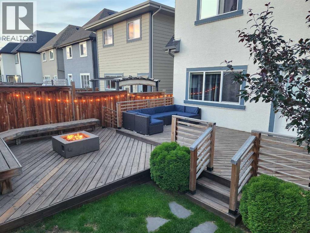 432 Marquis Heights Se, Calgary, Alberta  T3M 1V1 - Photo 2 - A2322406