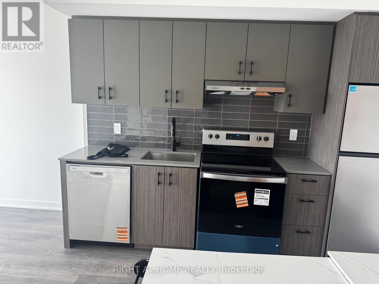 312 - 4878 Powers Common, Burlington, Ontario  L7M 2B4 - Photo 4 - W13484718