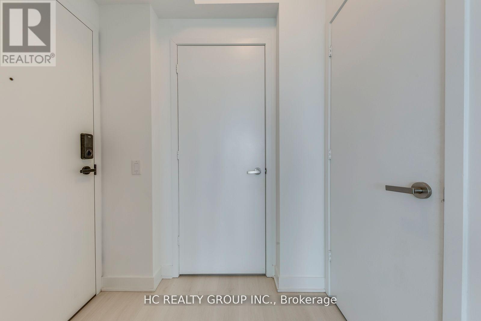 2805 - 3900 Confederation Parkway, Mississauga, Ontario  L5B 0M3 - Photo 6 - W13484854