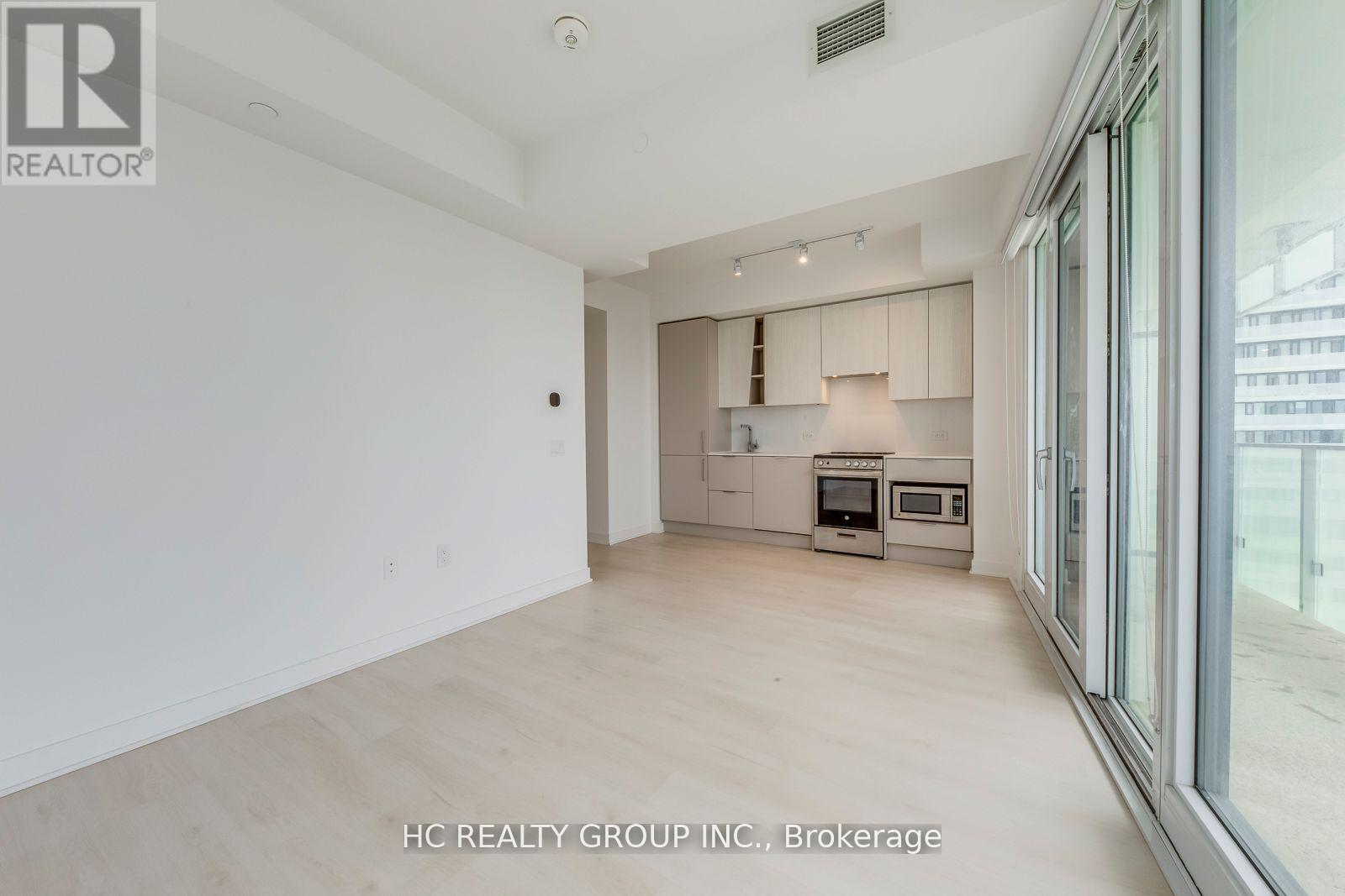 2805 - 3900 Confederation Parkway, Mississauga, Ontario  L5B 0M3 - Photo 7 - W13484854