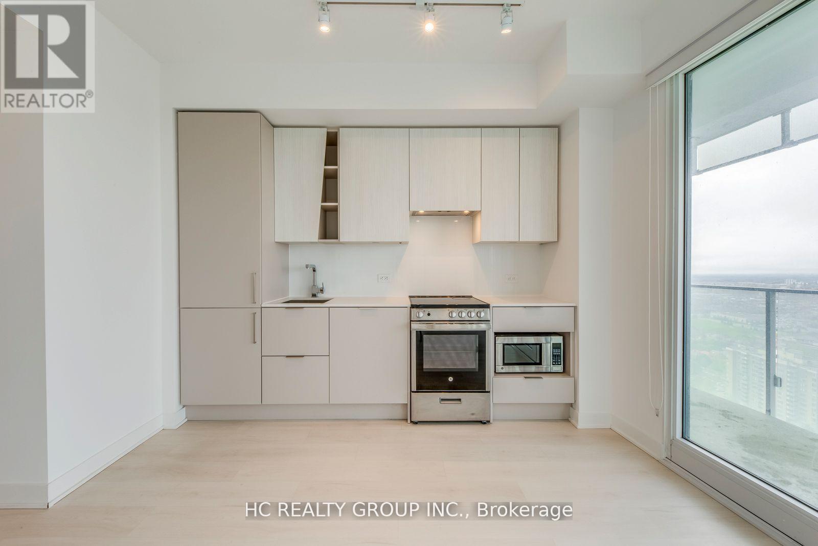 2805 - 3900 Confederation Parkway, Mississauga, Ontario  L5B 0M3 - Photo 8 - W13484854