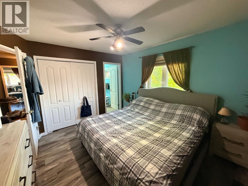 205 4 Street W, Lashburn, Saskatchewan  S0M 1H0 - Photo 9 - A2322671