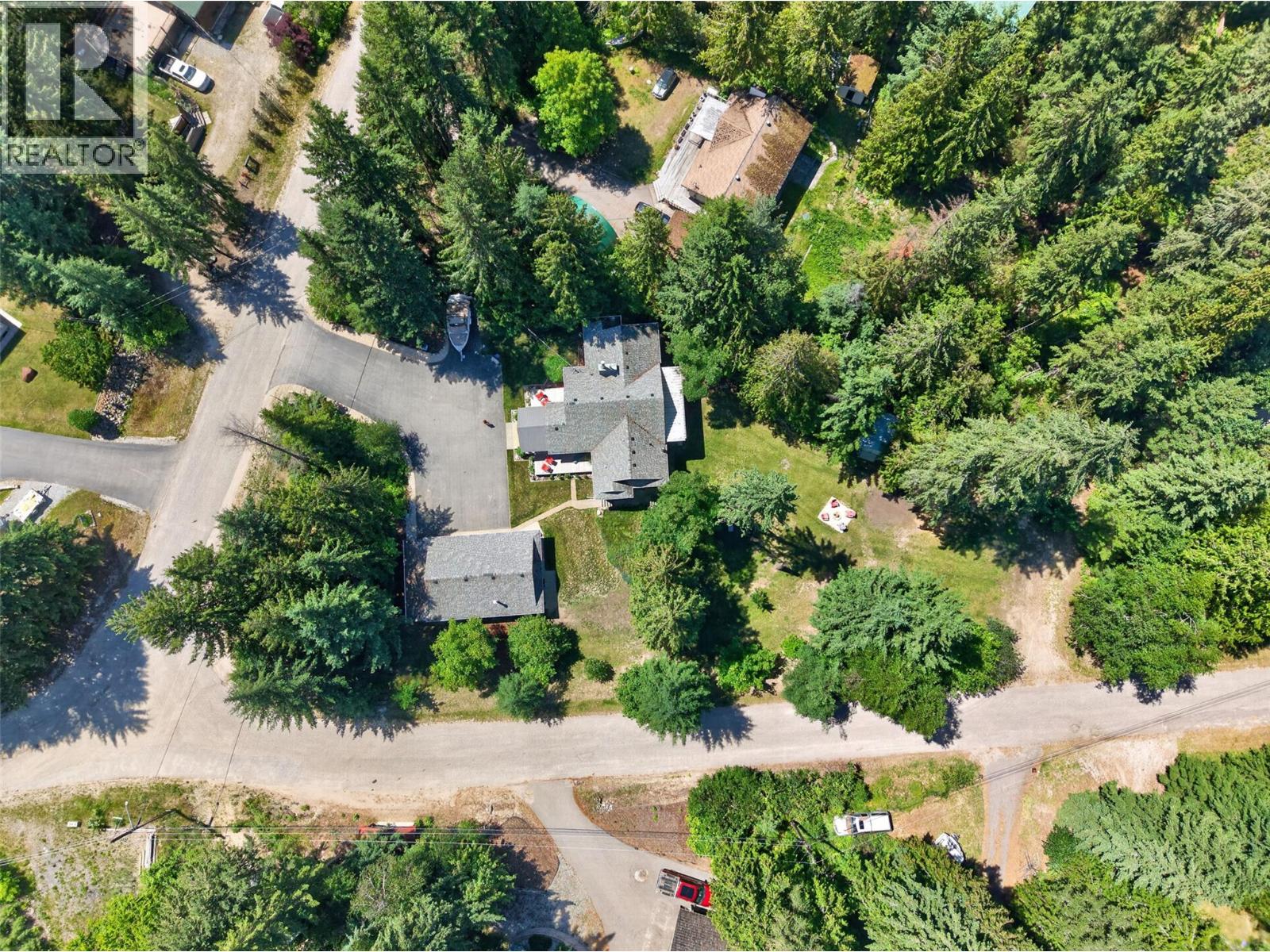 587 Hunt Road, Swansea Point, British Columbia  V0E 2K2 - Photo 11 - 10391770