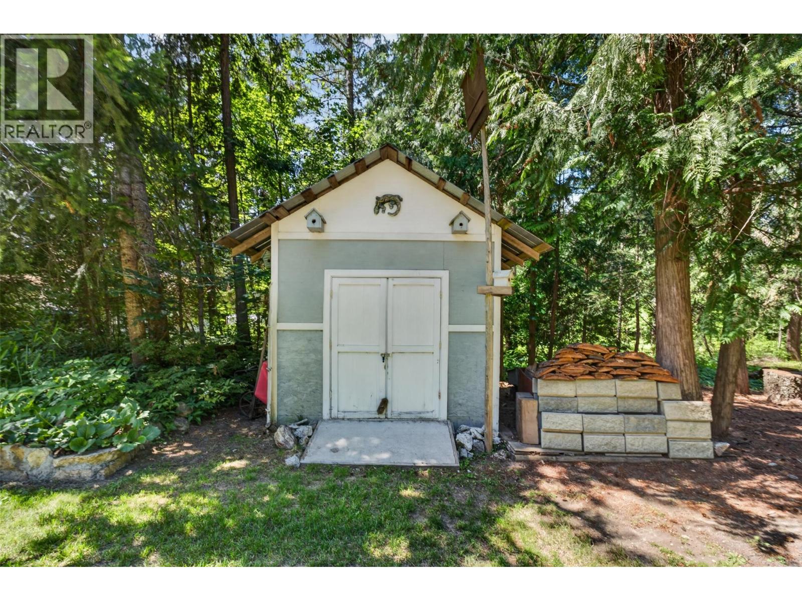 587 Hunt Road, Swansea Point, British Columbia  V0E 2K2 - Photo 84 - 10391770