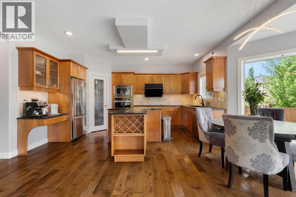 23 Strathlea Crescent SW, Calgary, Alberta  T3H 5A8 - Photo 6 - A2321902