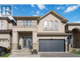 212 CHARTWELL CIRCLE, Hamilton, Ontario