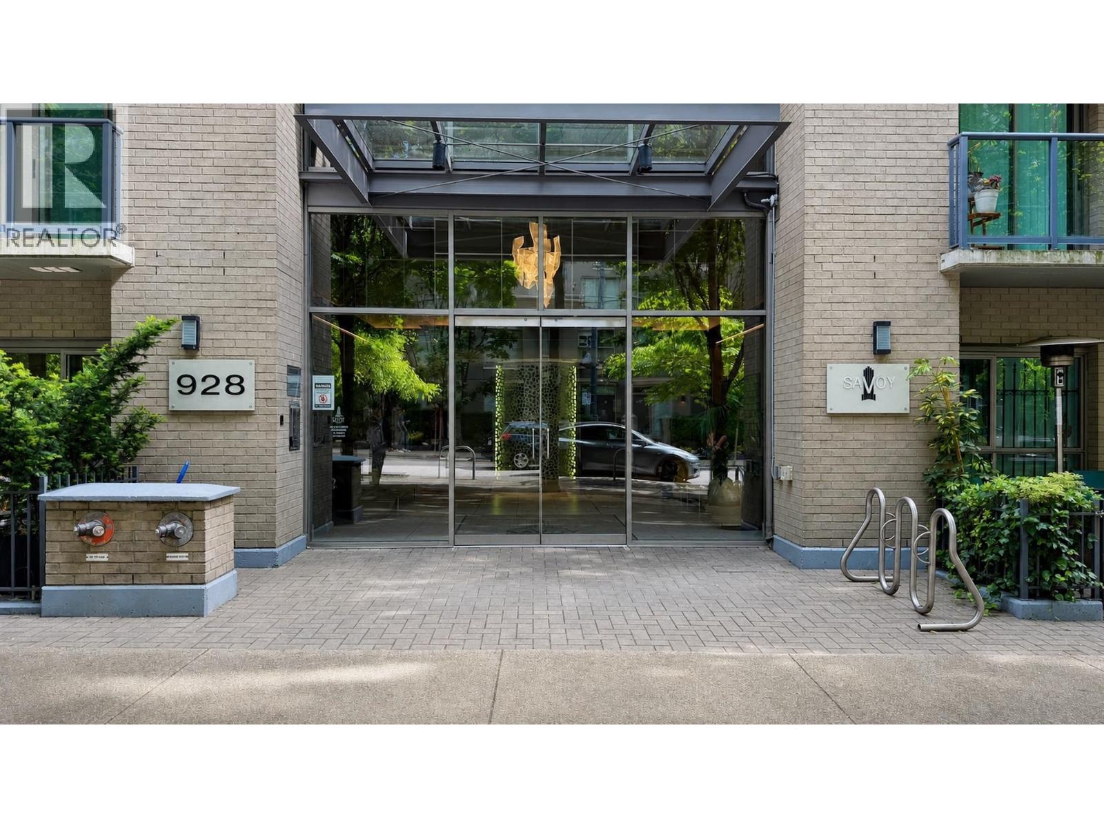 1702 928 Richards Street, Vancouver, British Columbia  V6B 6P6 - Photo 3 - R3139415