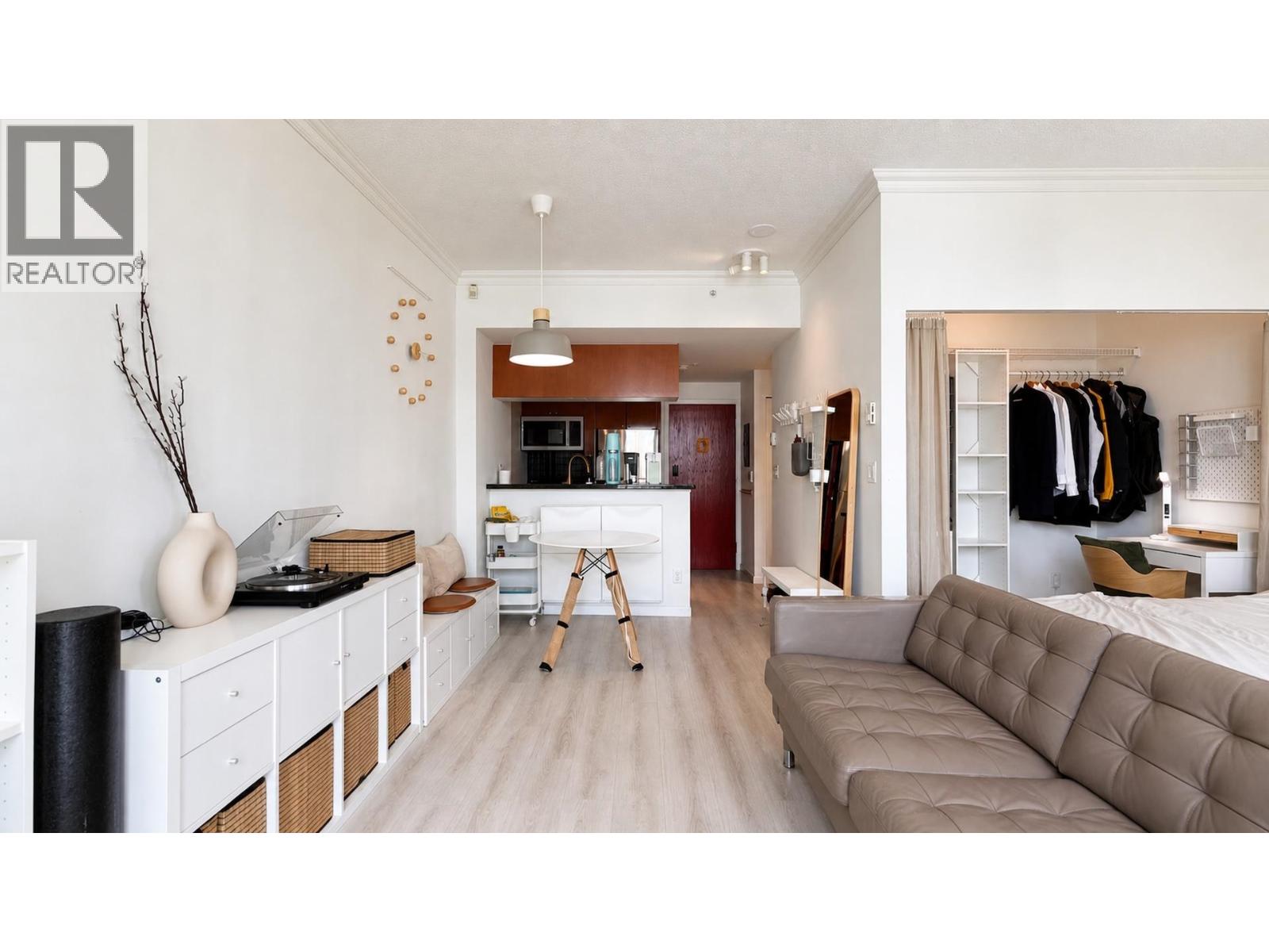 1702 928 Richards Street, Vancouver, British Columbia  V6B 6P6 - Photo 7 - R3139415