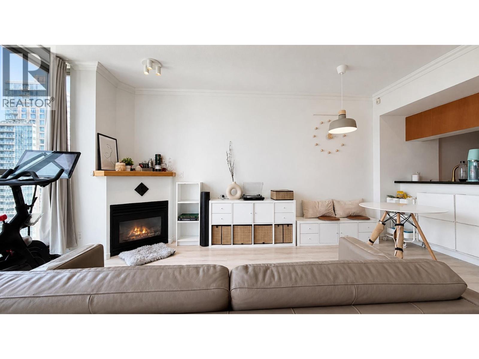 1702 928 Richards Street, Vancouver, British Columbia  V6B 6P6 - Photo 6 - R3139415