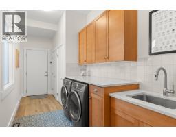 4558 Walker Road, Kelowna, British Columbia  V1W 3C7 - Photo 47 - 10391519