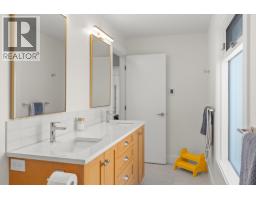 4558 Walker Road, Kelowna, British Columbia  V1W 3C7 - Photo 76 - 10391519