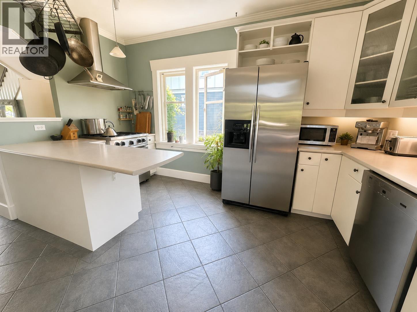 364 E 14th Street, North Vancouver, British Columbia  V7L 2N6 - Photo 11 - R3139517