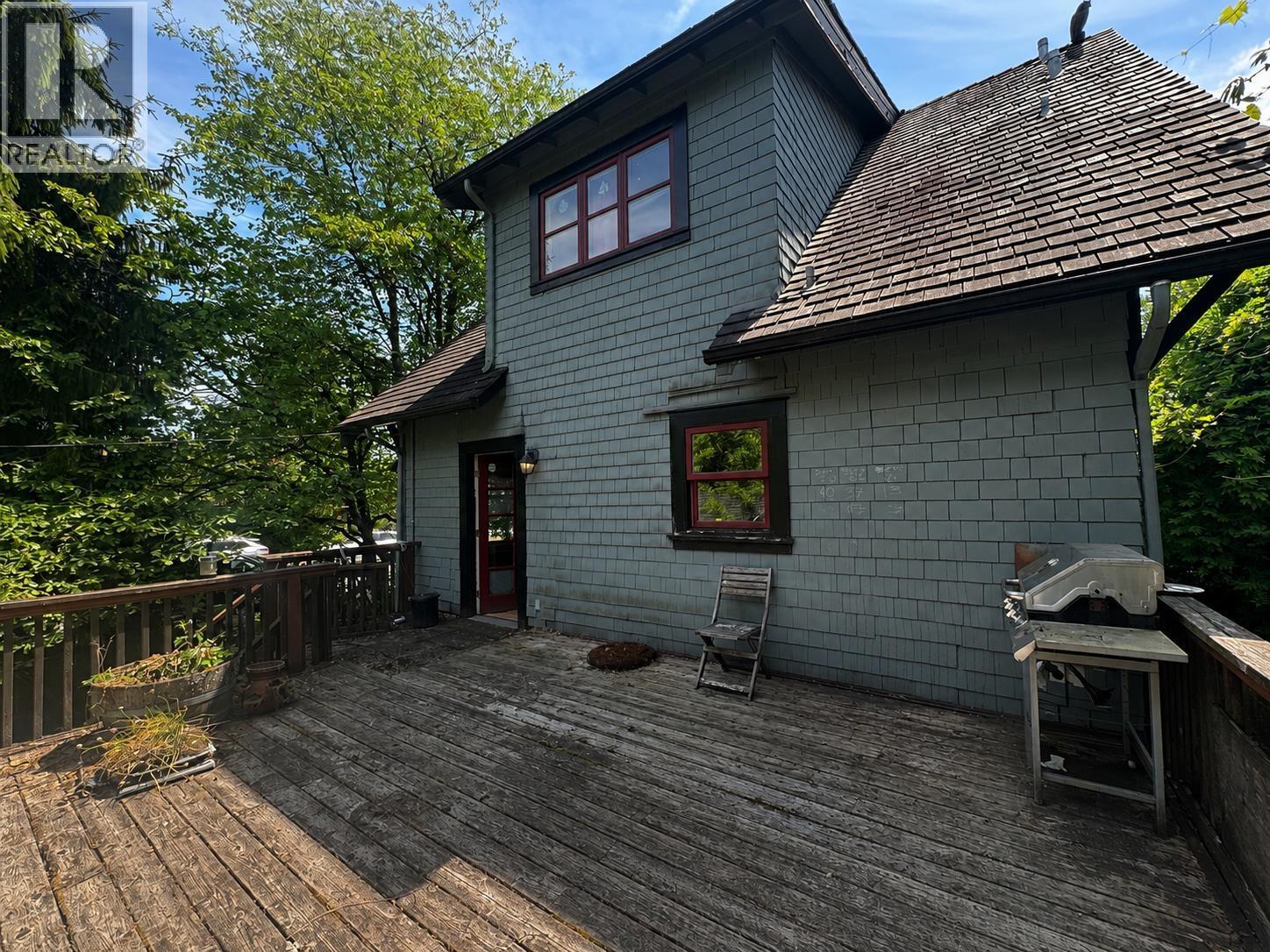 364 E 14th Street, North Vancouver, British Columbia  V7L 2N6 - Photo 25 - R3139517