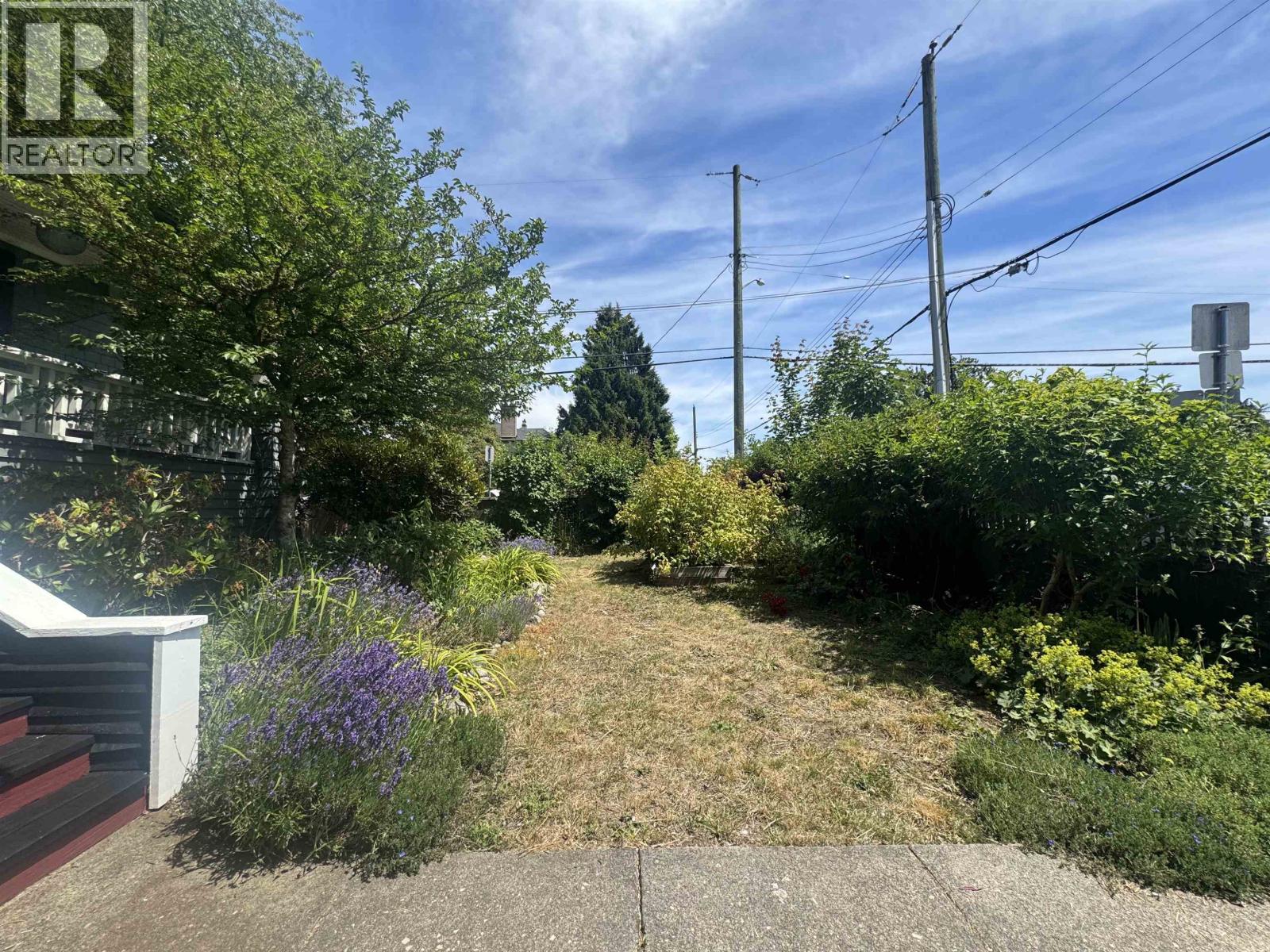 364 E 14th Street, North Vancouver, British Columbia  V7L 2N6 - Photo 31 - R3139517