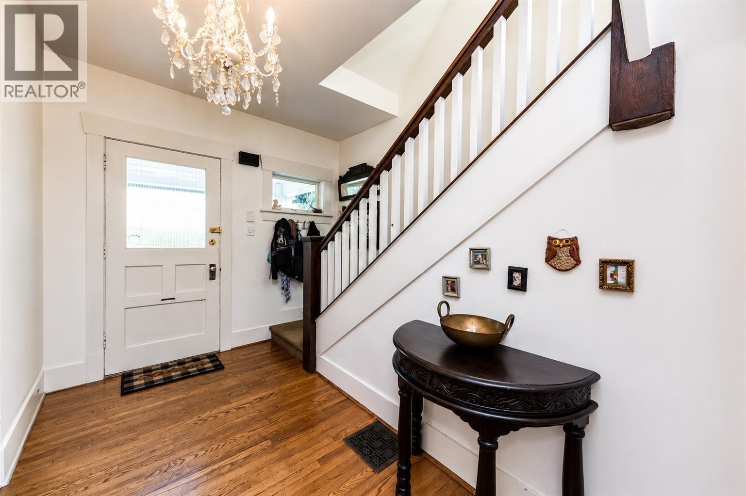 364 E 14th Street, North Vancouver, British Columbia  V7L 2N6 - Photo 4 - R3139517