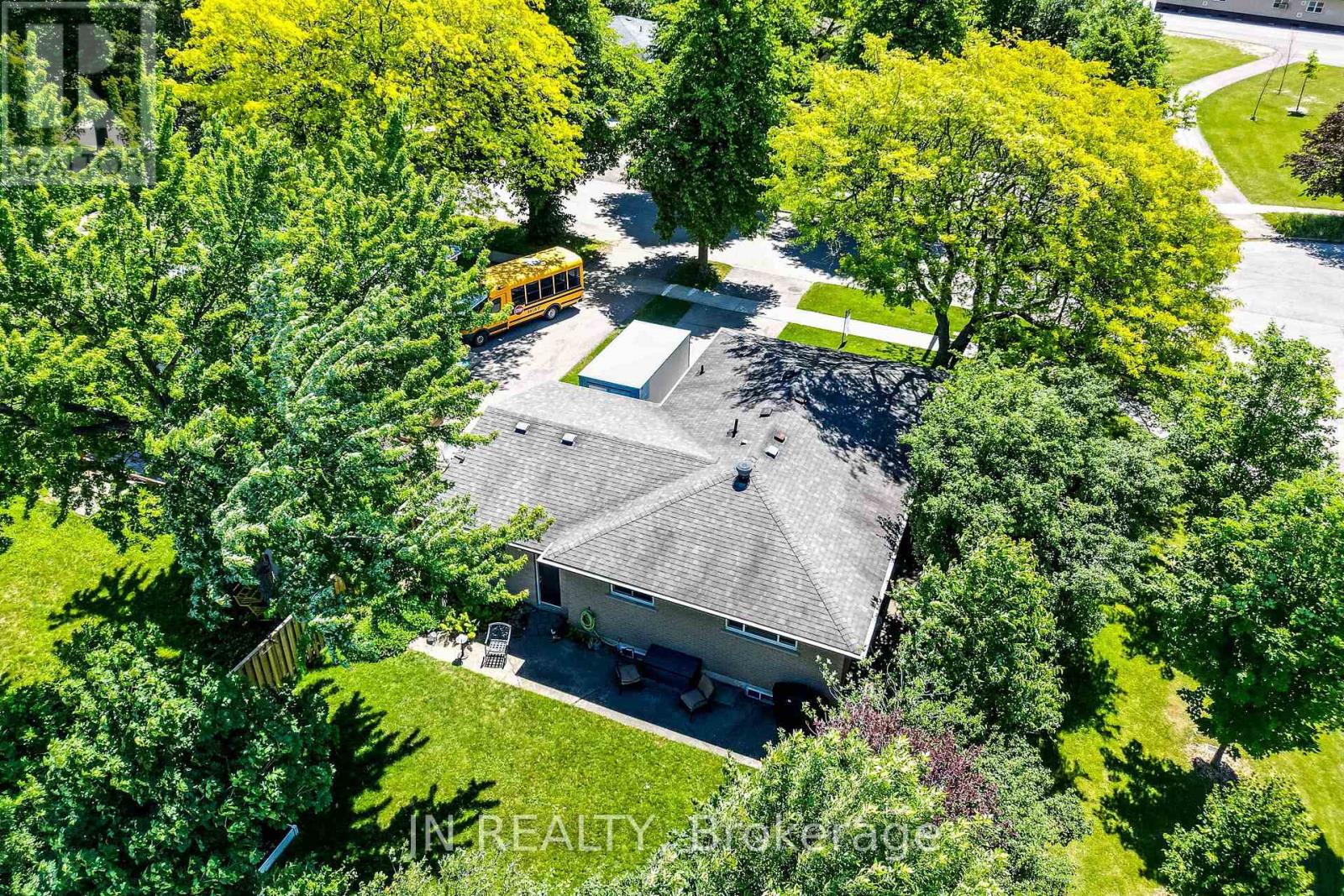 32 Barkwood Court, Brampton, Ontario  L6V 2C3 - Photo 43 - W13483846