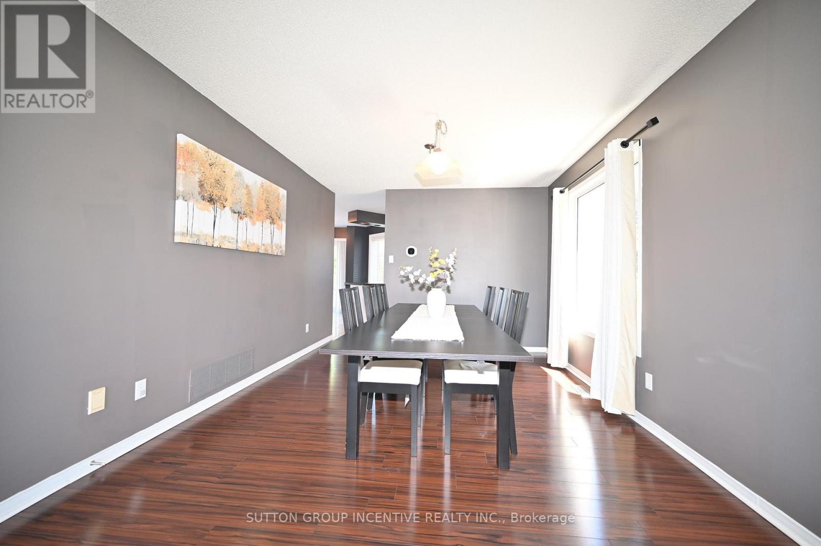 98 Cardinal Street, Barrie, Ontario  L4M 6E3 - Photo 11 - S13485014