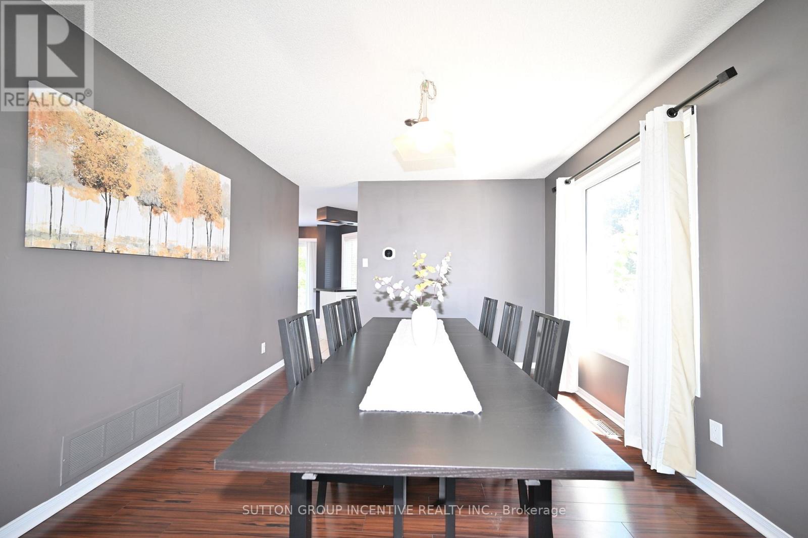 98 Cardinal Street, Barrie, Ontario  L4M 6E3 - Photo 13 - S13485014