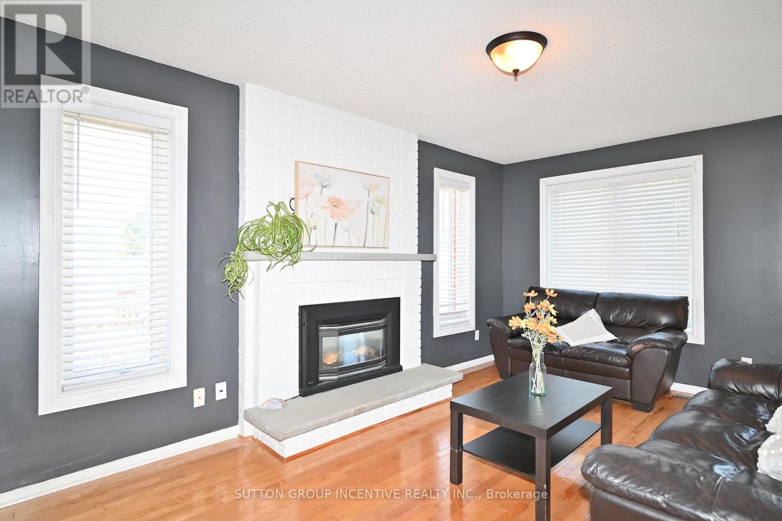 98 Cardinal Street, Barrie, Ontario  L4M 6E3 - Photo 14 - S13485014