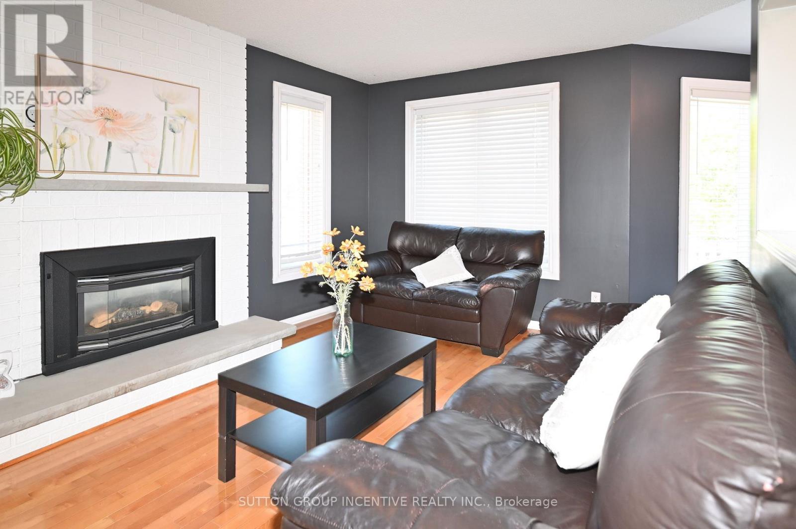 98 Cardinal Street, Barrie, Ontario  L4M 6E3 - Photo 15 - S13485014