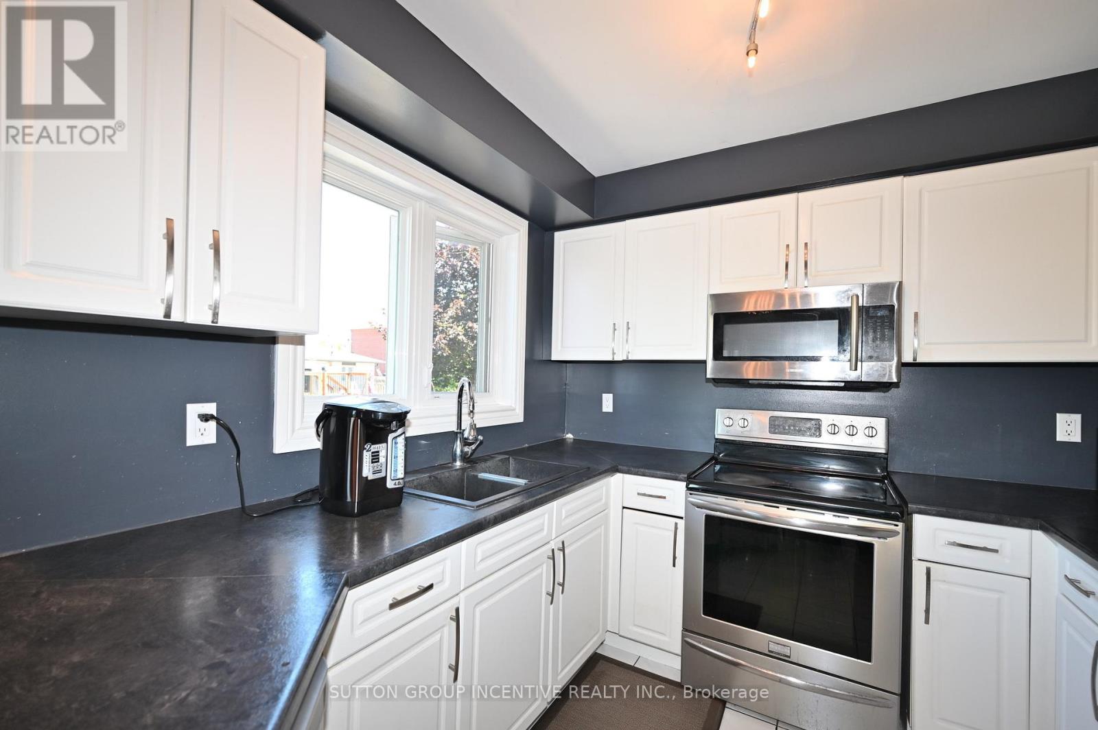 98 Cardinal Street, Barrie, Ontario  L4M 6E3 - Photo 22 - S13485014