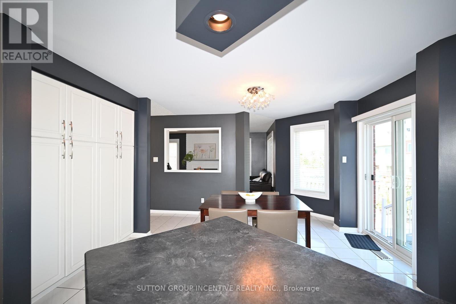 98 Cardinal Street, Barrie, Ontario  L4M 6E3 - Photo 25 - S13485014
