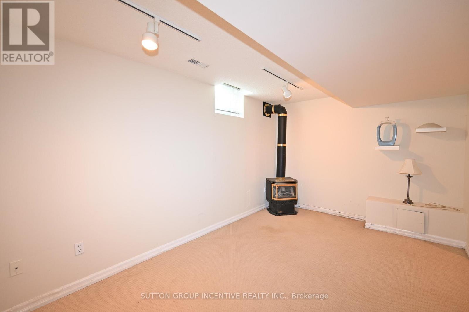 98 Cardinal Street, Barrie, Ontario  L4M 6E3 - Photo 40 - S13485014