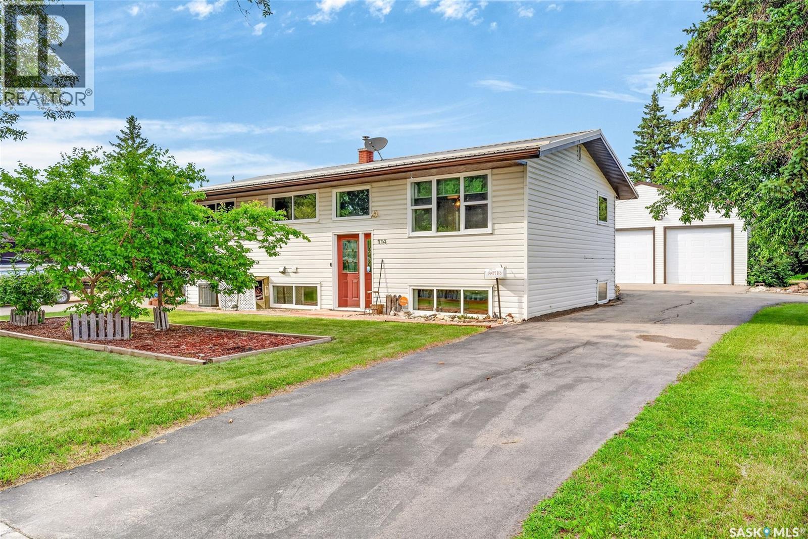 114 Hatton AVENUE E, Melfort, Saskatchewan