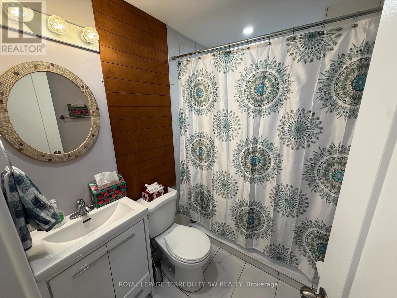 1 Lower - 2134 Dundas Street W, Toronto, Ontario  M6R 1X2 - Photo 16 - W13476932