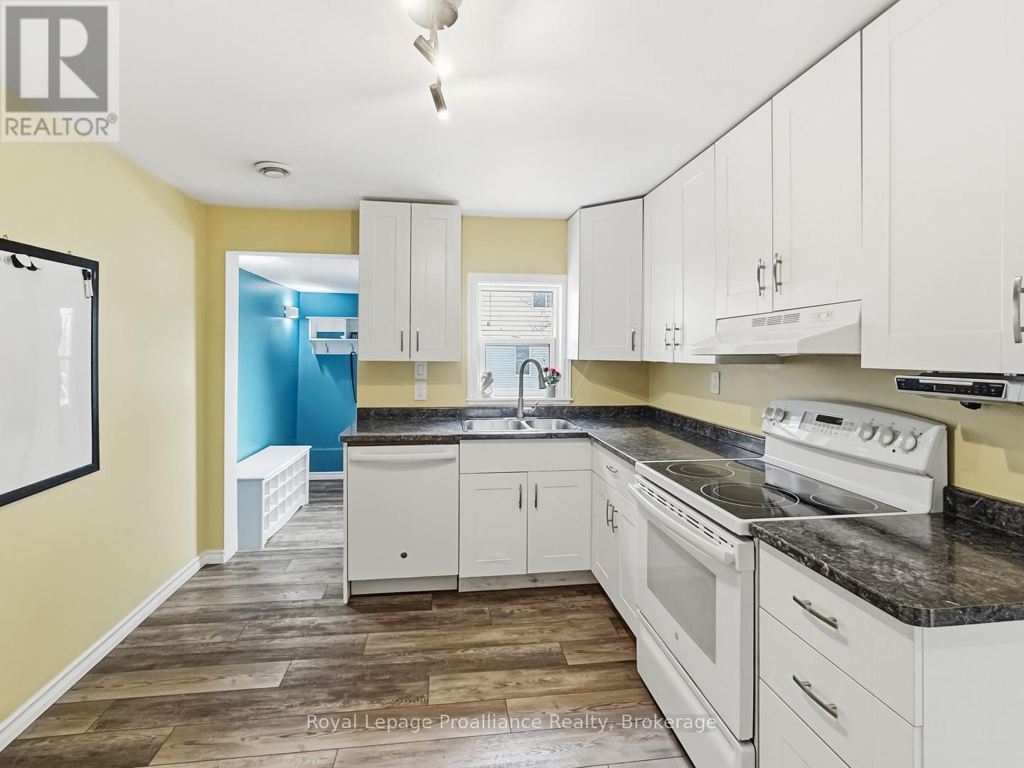 91 Lywood Street, Belleville, Ontario  K8N 0N6 - Photo 6 - X13485070