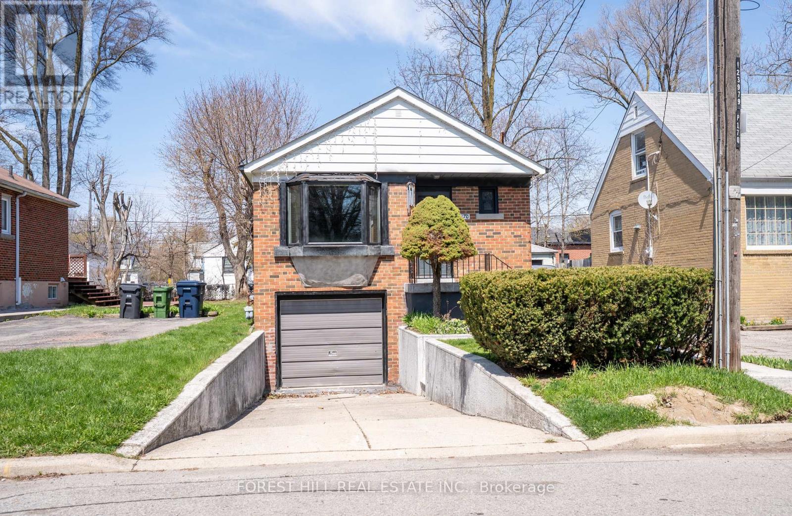 170 BOGERT AVENUE, Toronto, Ontario
