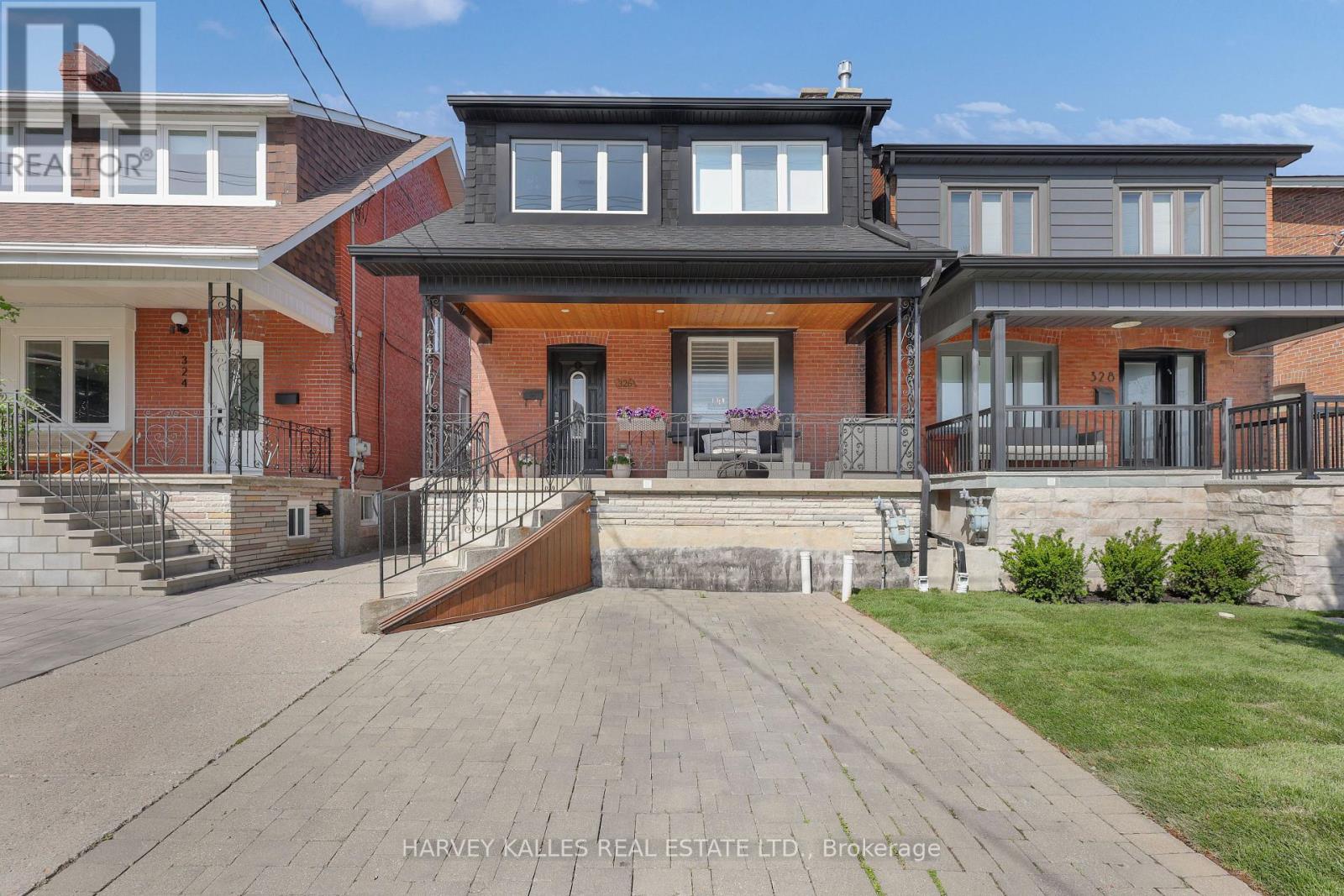 326 Glenholme Avenue, Toronto, Ontario  M6E 3E3 - Photo 2 - C13484568
