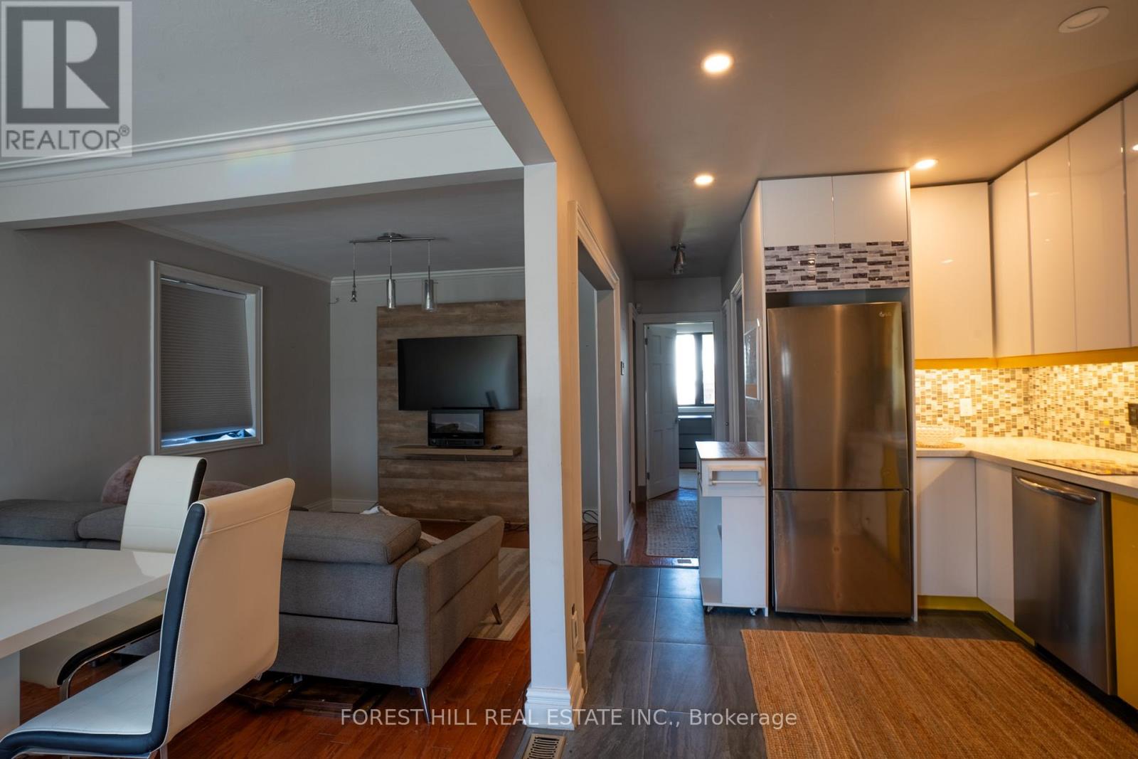170 Bogert Avenue, Toronto, Ontario  M2N 1K9 - Photo 8 - C13476766