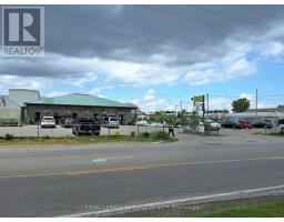 1720 GORE ROAD, London East, Ontario