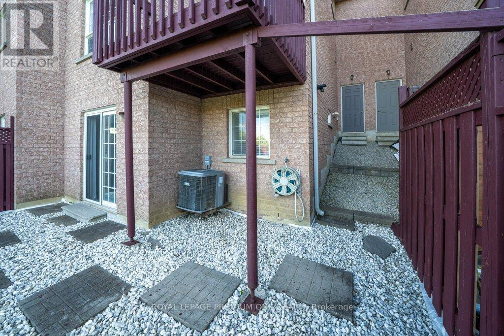 13 Summitridge Court, Brampton, Ontario  L6P 2E5 - Photo 29 - W13218112
